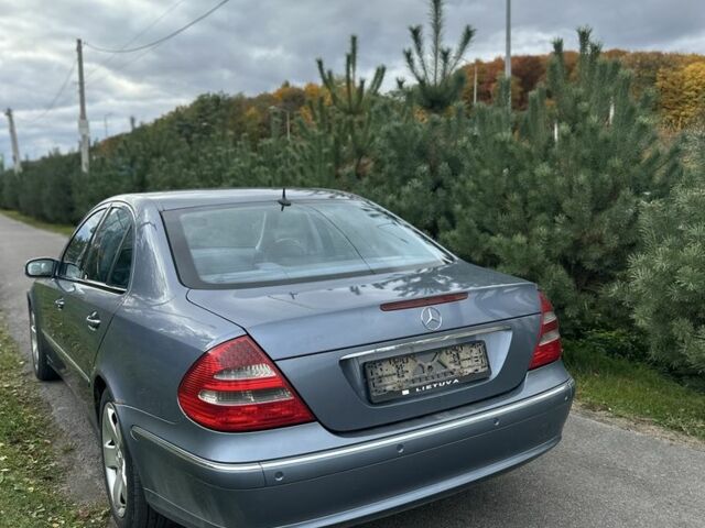 Синий Мерседес 280, объемом двигателя 2.7 л и пробегом 321 тыс. км за 3699 $, фото 7 на Automoto.ua