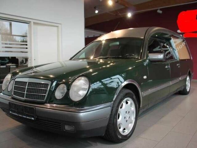 Зеленый Мерседес 280, объемом двигателя 2.8 л и пробегом 340 тыс. км за 17420 $, фото 3 на Automoto.ua