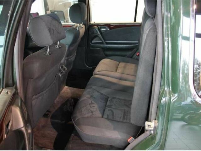 Зеленый Мерседес 280, объемом двигателя 2.8 л и пробегом 340 тыс. км за 17420 $, фото 9 на Automoto.ua