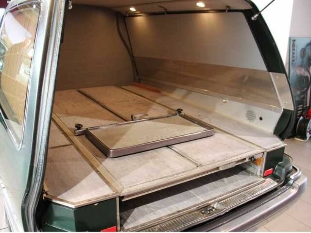 Зеленый Мерседес 280, объемом двигателя 2.8 л и пробегом 340 тыс. км за 17420 $, фото 12 на Automoto.ua