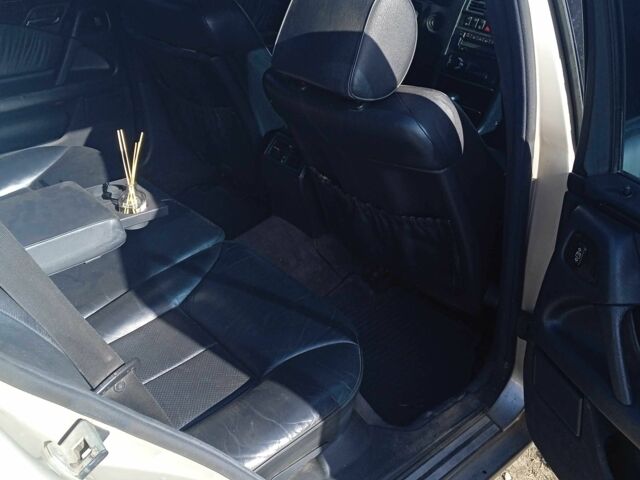 Бежевый Мерседес 300, объемом двигателя 3 л и пробегом 500 тыс. км за 4000 $, фото 4 на Automoto.ua