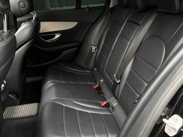 Чорний Мерседес 300, об'ємом двигуна 2 л та пробігом 190 тис. км за 15900 $, фото 7 на Automoto.ua