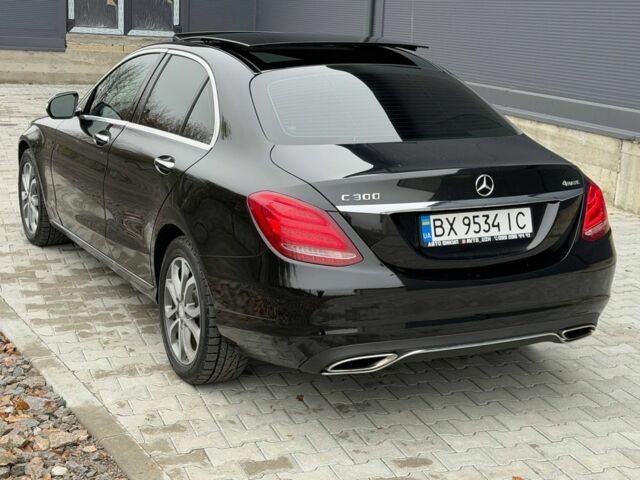 Чорний Мерседес 300, об'ємом двигуна 2 л та пробігом 190 тис. км за 15900 $, фото 3 на Automoto.ua