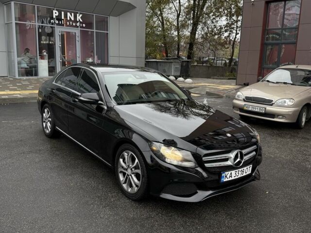 Черный Мерседес 300, объемом двигателя 2 л и пробегом 235 тыс. км за 14999 $, фото 2 на Automoto.ua