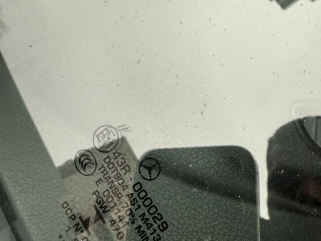 Черный Мерседес 300, объемом двигателя 2 л и пробегом 235 тыс. км за 14999 $, фото 17 на Automoto.ua