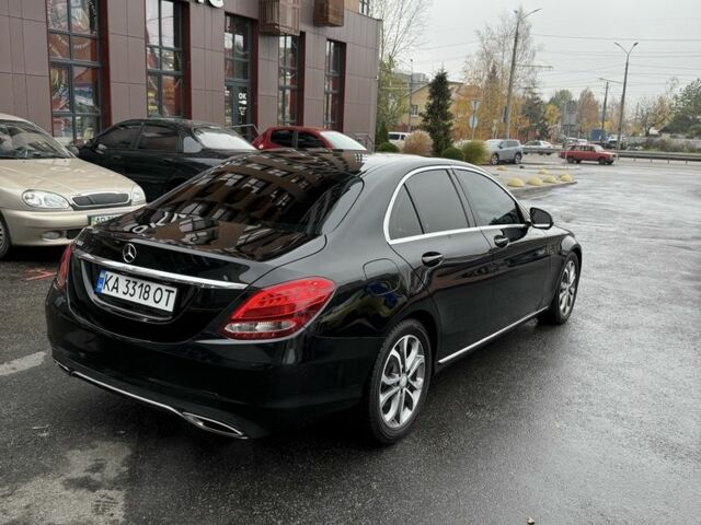 Черный Мерседес 300, объемом двигателя 2 л и пробегом 235 тыс. км за 14999 $, фото 4 на Automoto.ua