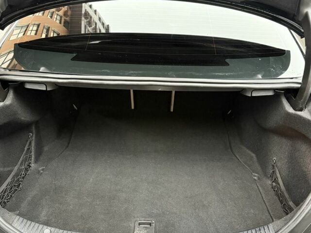 Черный Мерседес 300, объемом двигателя 2 л и пробегом 235 тыс. км за 14999 $, фото 13 на Automoto.ua