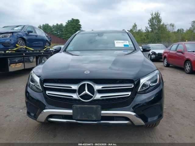 Черный Мерседес 300, объемом двигателя 2 л и пробегом 58 тыс. км за 5800 $, фото 11 на Automoto.ua