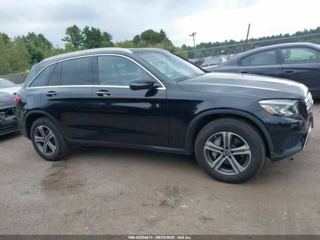 Черный Мерседес 300, объемом двигателя 2 л и пробегом 58 тыс. км за 5800 $, фото 12 на Automoto.ua