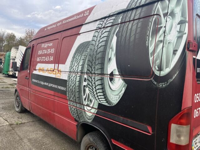 Красный Мерседес 300, объемом двигателя 2.45 л и пробегом 500 тыс. км за 3000 $, фото 2 на Automoto.ua