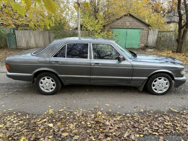 Сірий Мерседес 300, об'ємом двигуна 2.5 л та пробігом 200 тис. км за 879 $, фото 3 на Automoto.ua