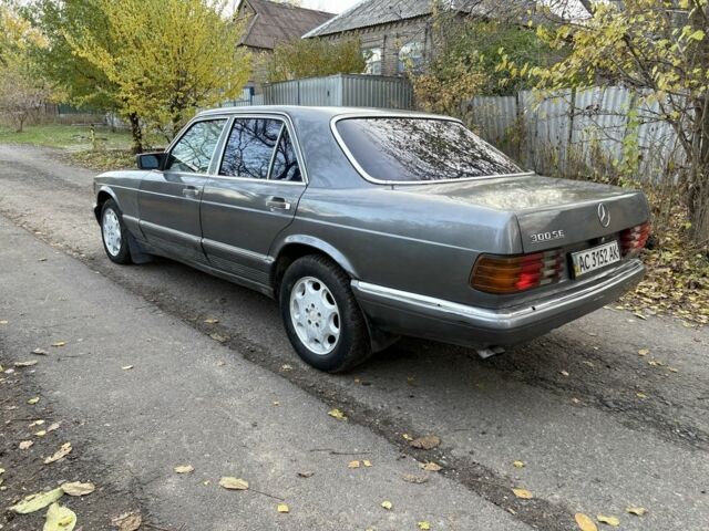 Сірий Мерседес 300, об'ємом двигуна 2.5 л та пробігом 200 тис. км за 879 $, фото 5 на Automoto.ua