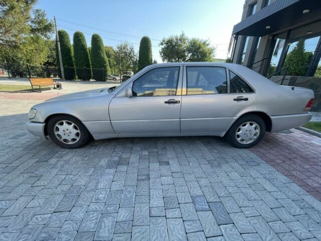 Сірий Мерседес 300, об'ємом двигуна 3.2 л та пробігом 380 тис. км за 3300 $, фото 9 на Automoto.ua