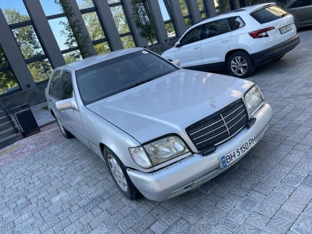 Сірий Мерседес 300, об'ємом двигуна 3.2 л та пробігом 380 тис. км за 3300 $, фото 13 на Automoto.ua
