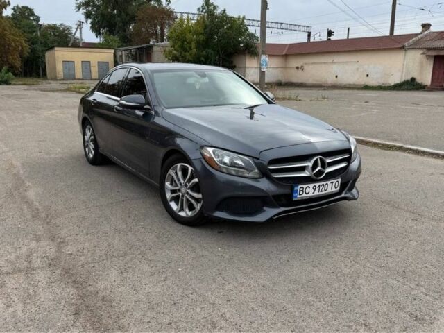 Серый Мерседес 300, объемом двигателя 2 л и пробегом 194 тыс. км за 15500 $, фото 2 на Automoto.ua