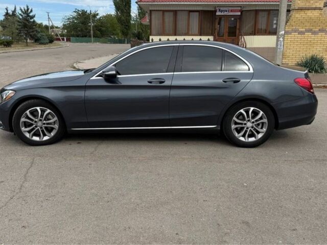 Серый Мерседес 300, объемом двигателя 2 л и пробегом 194 тыс. км за 15500 $, фото 5 на Automoto.ua