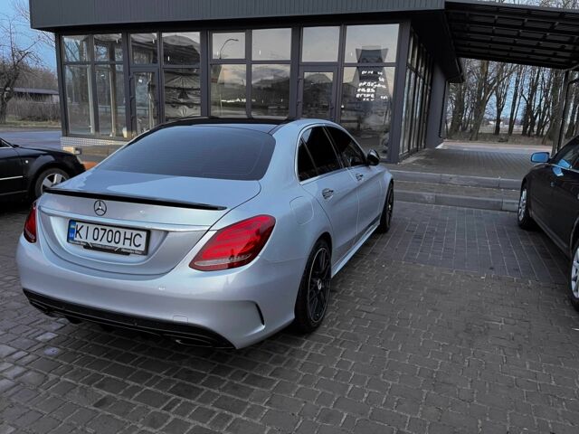 Сірий Мерседес 300, об'ємом двигуна 2 л та пробігом 141 тис. км за 21000 $, фото 4 на Automoto.ua