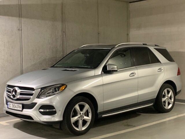 Серый Мерседес 300, объемом двигателя 3.5 л и пробегом 70 тыс. км за 25000 $, фото 2 на Automoto.ua