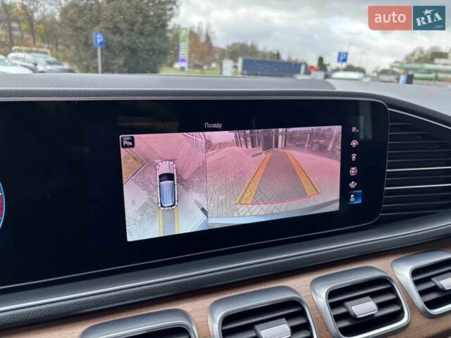 Серый Мерседес 300, объемом двигателя 0 л и пробегом 69 тыс. км за 69000 $, фото 8 на Automoto.ua