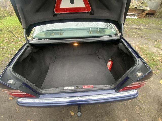 Синий Мерседес 300, объемом двигателя 3 л и пробегом 456 тыс. км за 5900 $, фото 4 на Automoto.ua