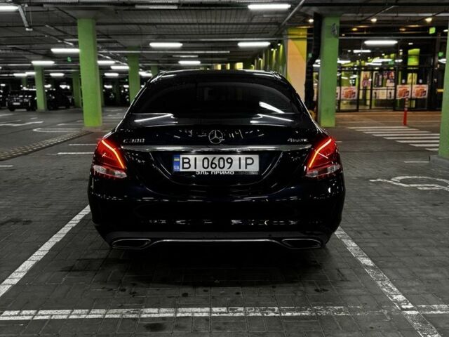 Синій Мерседес 300, об'ємом двигуна 2 л та пробігом 94 тис. км за 18300 $, фото 4 на Automoto.ua