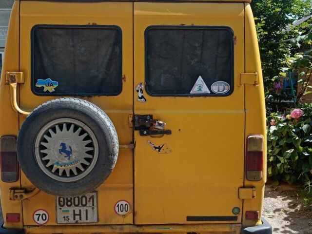 Желтый Мерседес 308 пасс., объемом двигателя 2.4 л и пробегом 100 тыс. км за 3300 $, фото 4 на Automoto.ua