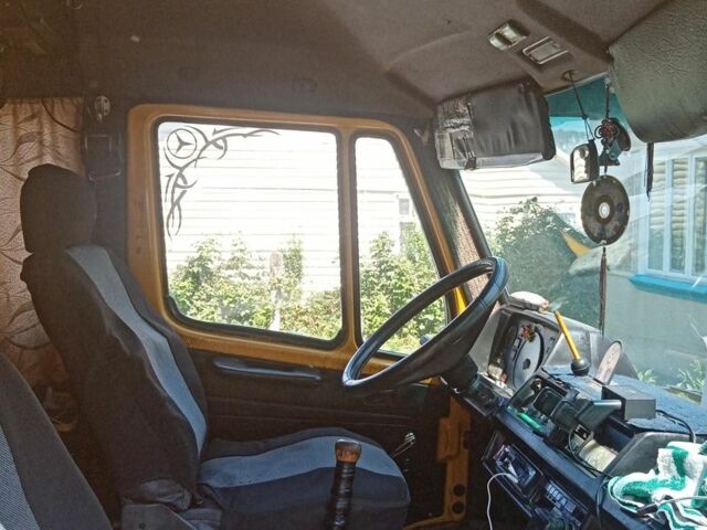 Желтый Мерседес 308 пасс., объемом двигателя 2.4 л и пробегом 100 тыс. км за 3300 $, фото 2 на Automoto.ua