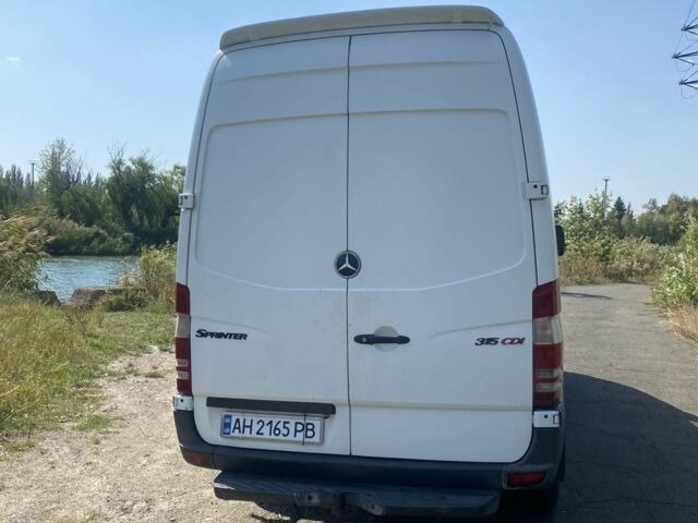 Мерседес 320 2006 в Славянске на Automoto.ua Белый Мерседес 320, объемом двигателя 2.1 л и пробегом 488 тыс. км за 10500 $, фото 3 на Automoto.ua