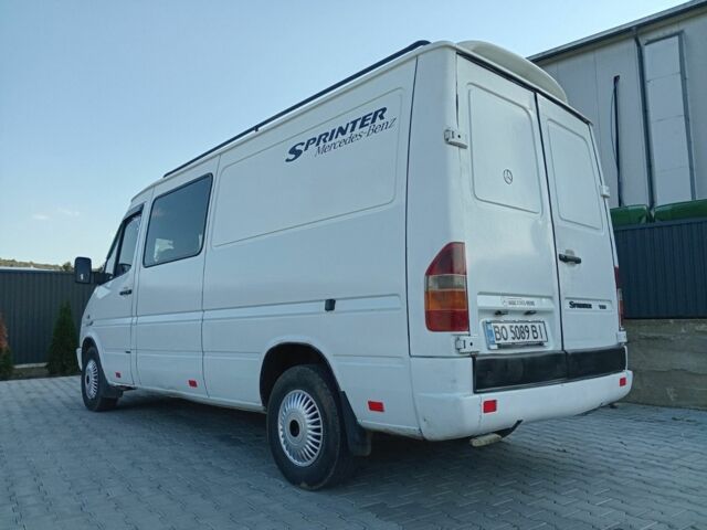 Белый Мерседес 320, объемом двигателя 2.9 л и пробегом 300 тыс. км за 4250 $, фото 3 на Automoto.ua