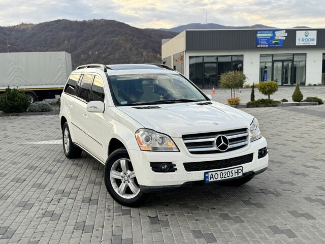 Белый Мерседес 320, объемом двигателя 3 л и пробегом 400 тыс. км за 13400 $, фото 2 на Automoto.ua