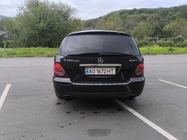 Черный Мерседес 320, объемом двигателя 3 л и пробегом 237 тыс. км за 8500 $, фото 2 на Automoto.ua