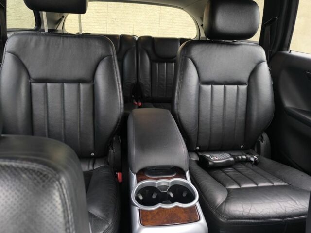 Черный Мерседес 320, объемом двигателя 3 л и пробегом 237 тыс. км за 8500 $, фото 5 на Automoto.ua