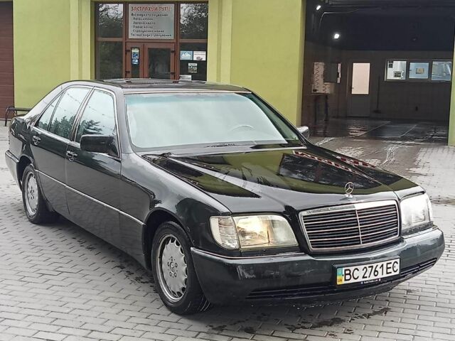 Чорний Мерседес 320, об'ємом двигуна 3.2 л та пробігом 450 тис. км за 4500 $, фото 1 на Automoto.ua