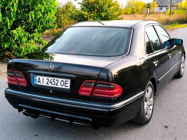 Чорний Мерседес 320, об'ємом двигуна 3.2 л та пробігом 300 тис. км за 3000 $, фото 9 на Automoto.ua