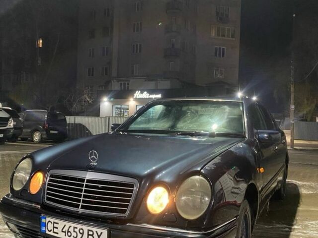 Чорний Мерседес 320, об'ємом двигуна 2.2 л та пробігом 2 тис. км за 1950 $, фото 3 на Automoto.ua