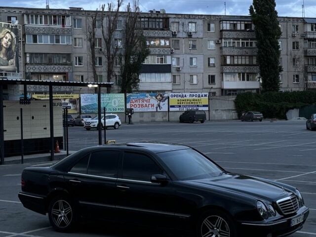 Черный Мерседес 320, объемом двигателя 3.2 л и пробегом 380 тыс. км за 4200 $, фото 2 на Automoto.ua