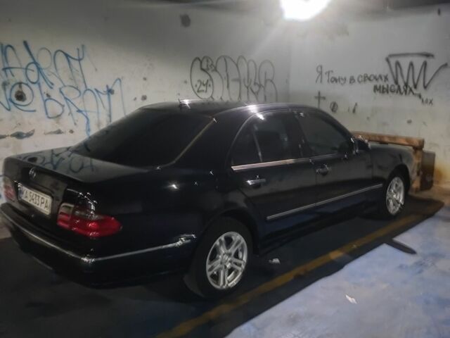 Чорний Мерседес 320, об'ємом двигуна 3.2 л та пробігом 337 тис. км за 4650 $, фото 4 на Automoto.ua