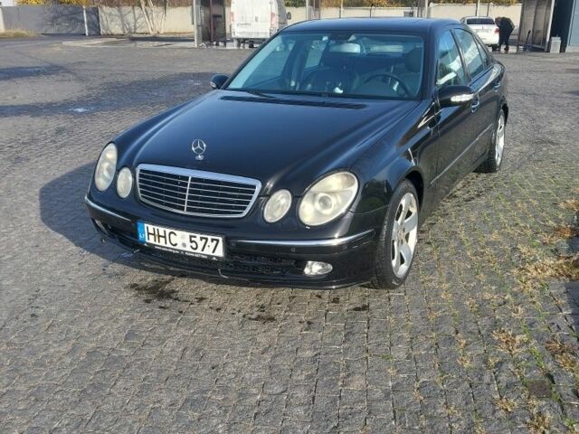 Черный Мерседес 320, объемом двигателя 3.2 л и пробегом 380 тыс. км за 2000 $, фото 5 на Automoto.ua