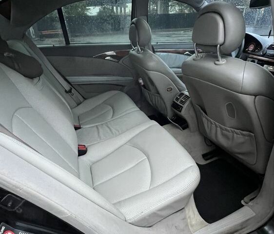 Чорний Мерседес 320, об'ємом двигуна 3.2 л та пробігом 598 тис. км за 4700 $, фото 8 на Automoto.ua