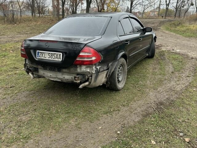 Черный Мерседес 320, объемом двигателя 3.2 л и пробегом 231 тыс. км за 2200 $, фото 2 на Automoto.ua