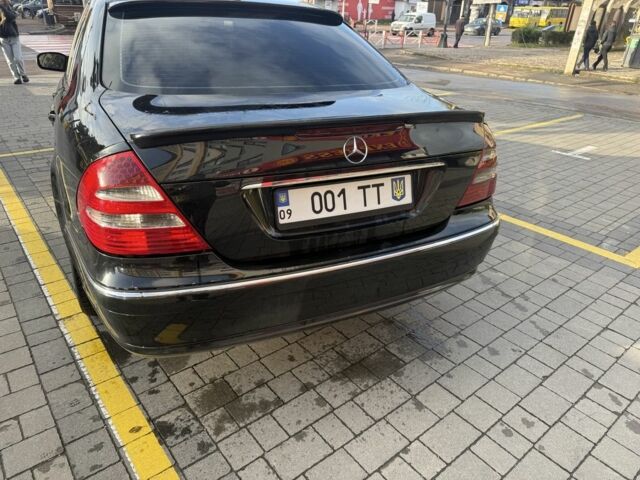 Черный Мерседес 320, объемом двигателя 3.2 л и пробегом 370 тыс. км за 8200 $, фото 2 на Automoto.ua