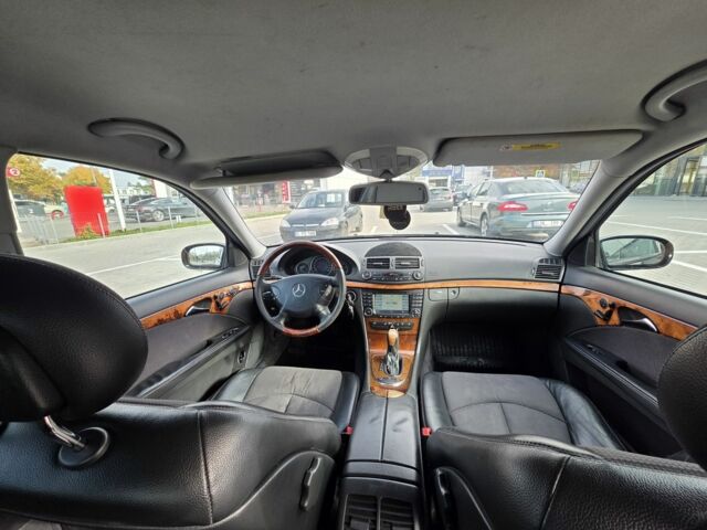 Черный Мерседес 320, объемом двигателя 3 л и пробегом 326 тыс. км за 4500 $, фото 9 на Automoto.ua