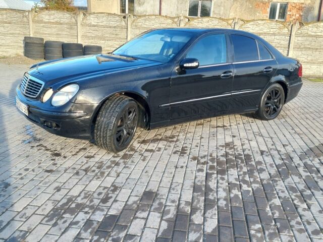 Черный Мерседес 320, объемом двигателя 0 л и пробегом 300 тыс. км за 3910 $, фото 1 на Automoto.ua