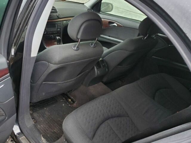 Черный Мерседес 320, объемом двигателя 0 л и пробегом 300 тыс. км за 1800 $, фото 6 на Automoto.ua