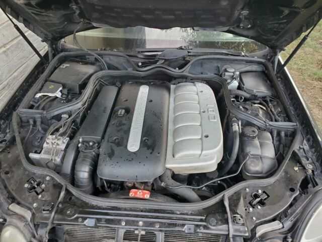 Черный Мерседес 320, объемом двигателя 0 л и пробегом 300 тыс. км за 1800 $, фото 7 на Automoto.ua