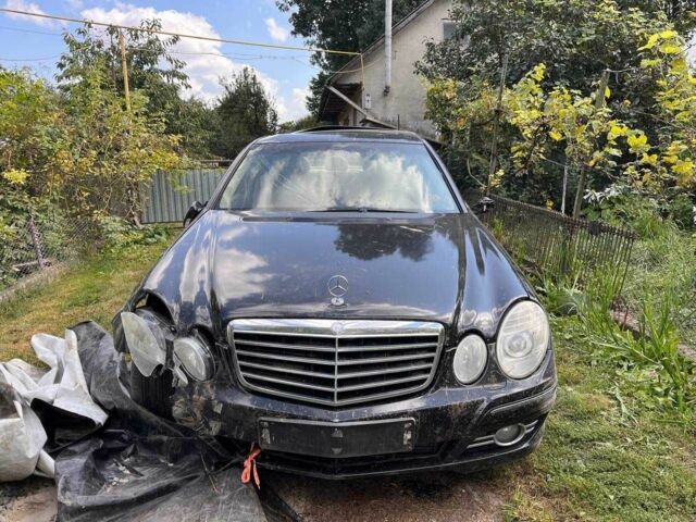 Чорний Мерседес 320, об'ємом двигуна 0 л та пробігом 273 тис. км за 4500 $, фото 6 на Automoto.ua