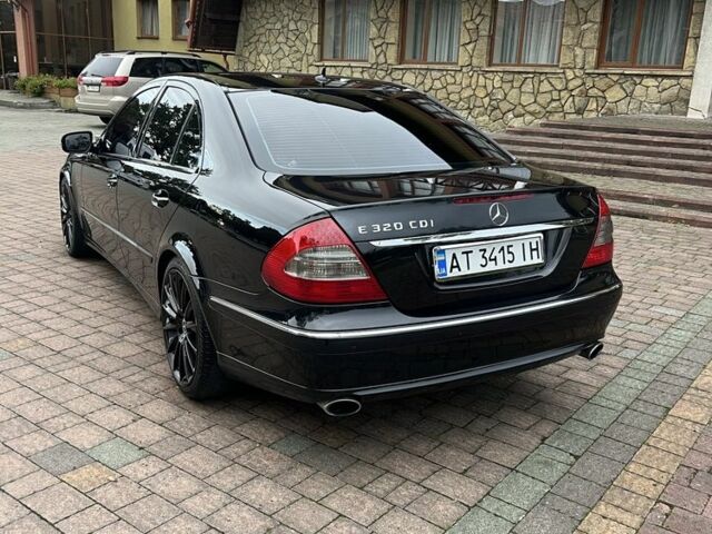 Черный Мерседес 320, объемом двигателя 3 л и пробегом 370 тыс. км за 10600 $, фото 1 на Automoto.ua