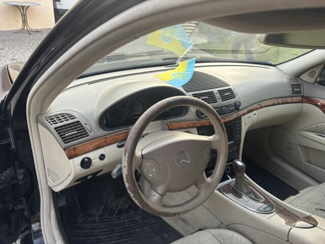 Чорний Мерседес 320, об'ємом двигуна 3.2 л та пробігом 463 тис. км за 3350 $, фото 13 на Automoto.ua