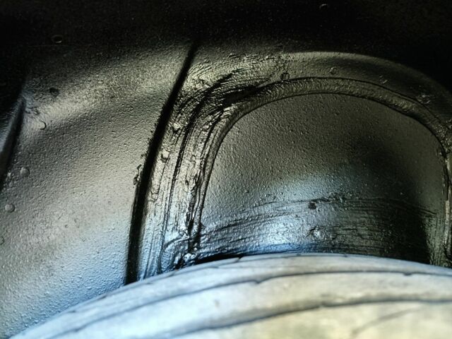 Черный Мерседес 320, объемом двигателя 3.2 л и пробегом 315 тыс. км за 7300 $, фото 10 на Automoto.ua