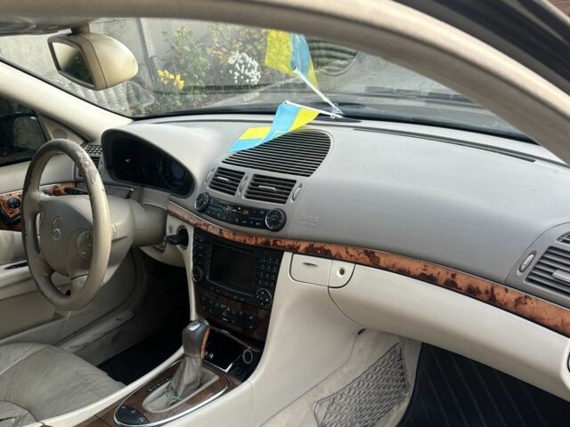 Чорний Мерседес 320, об'ємом двигуна 3.2 л та пробігом 463 тис. км за 3350 $, фото 9 на Automoto.ua